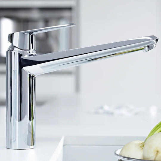 Eurodisc Cosmopolitan Single Handle Monobloc Mixer Tap with SilkMove®