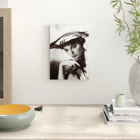 "Joan Collins" Memorabilia