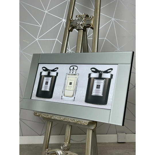 Contemplate Parfum - Picture Frame Graphic Art