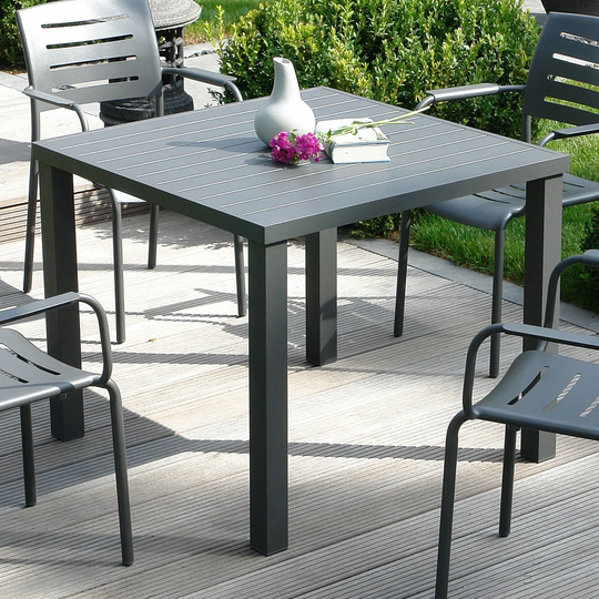 Bolden Dining Table