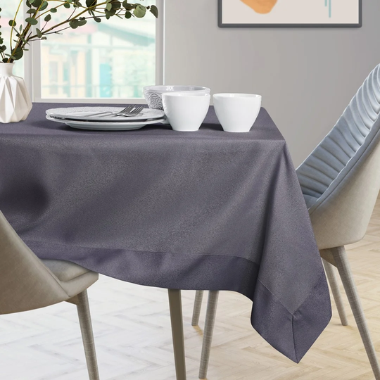 Water repellent tablecloth with lotus effect