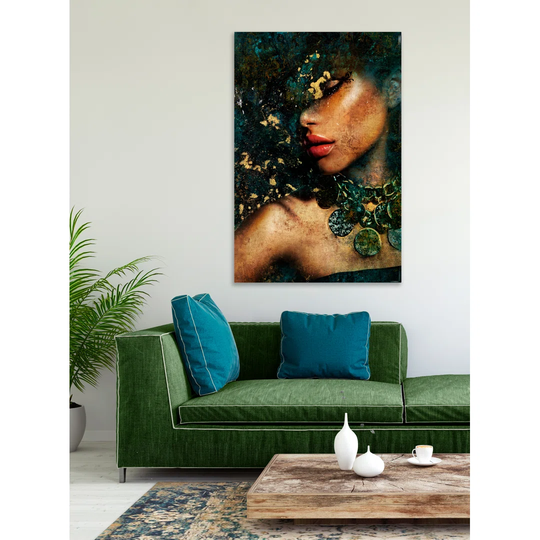 Dark Beauty with Jade-Coloured Chain Jewelery - Unframed Graphic Art on Glass