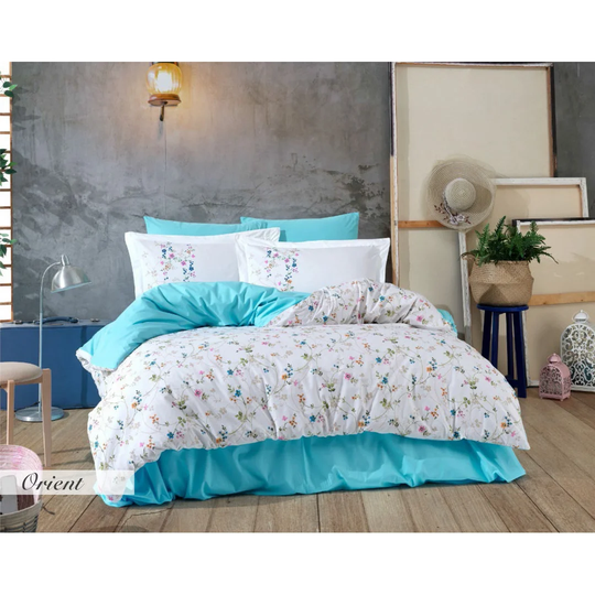 Crumbley White/Blue Standard Cotton 152 TC 4 Piece Duvet Cover Set