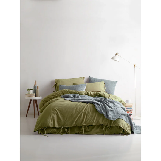 Rohrbaugh Olive Green 155 TC Modern & Contemporary 3 Piece Duvet Cover Set