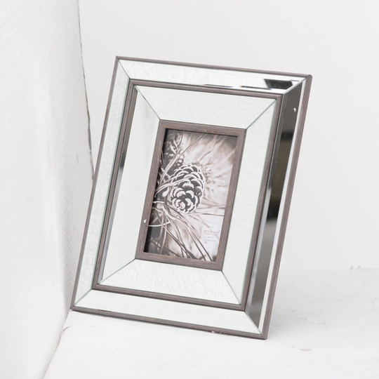 Aeliana Picture Frame
